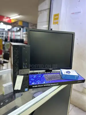 Desktop Computer Dell Optiplex 3040 4GB Intel Pentium SSD 256GB