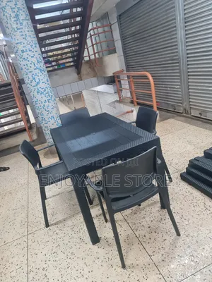 Cocktail Plastic Dining Table and 4 Chairs Set*