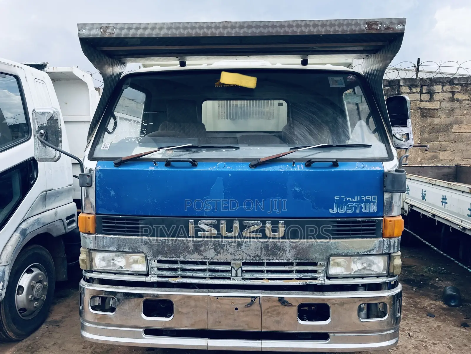 Isuzu Dumper