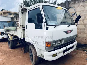 Hino Dumper Double Lights