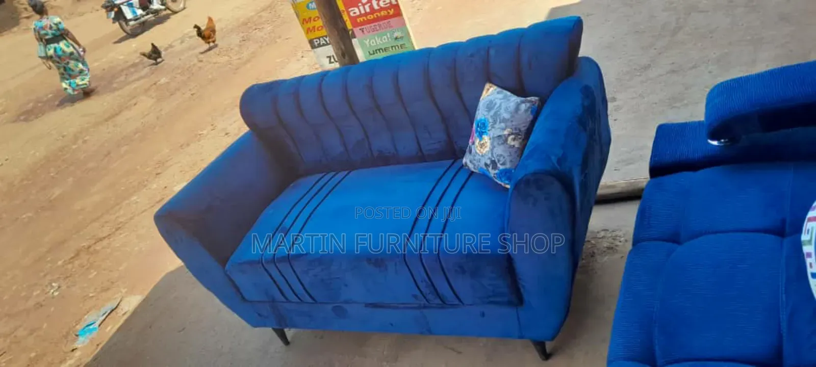 Fantastic Sofa Set Available for Sale
