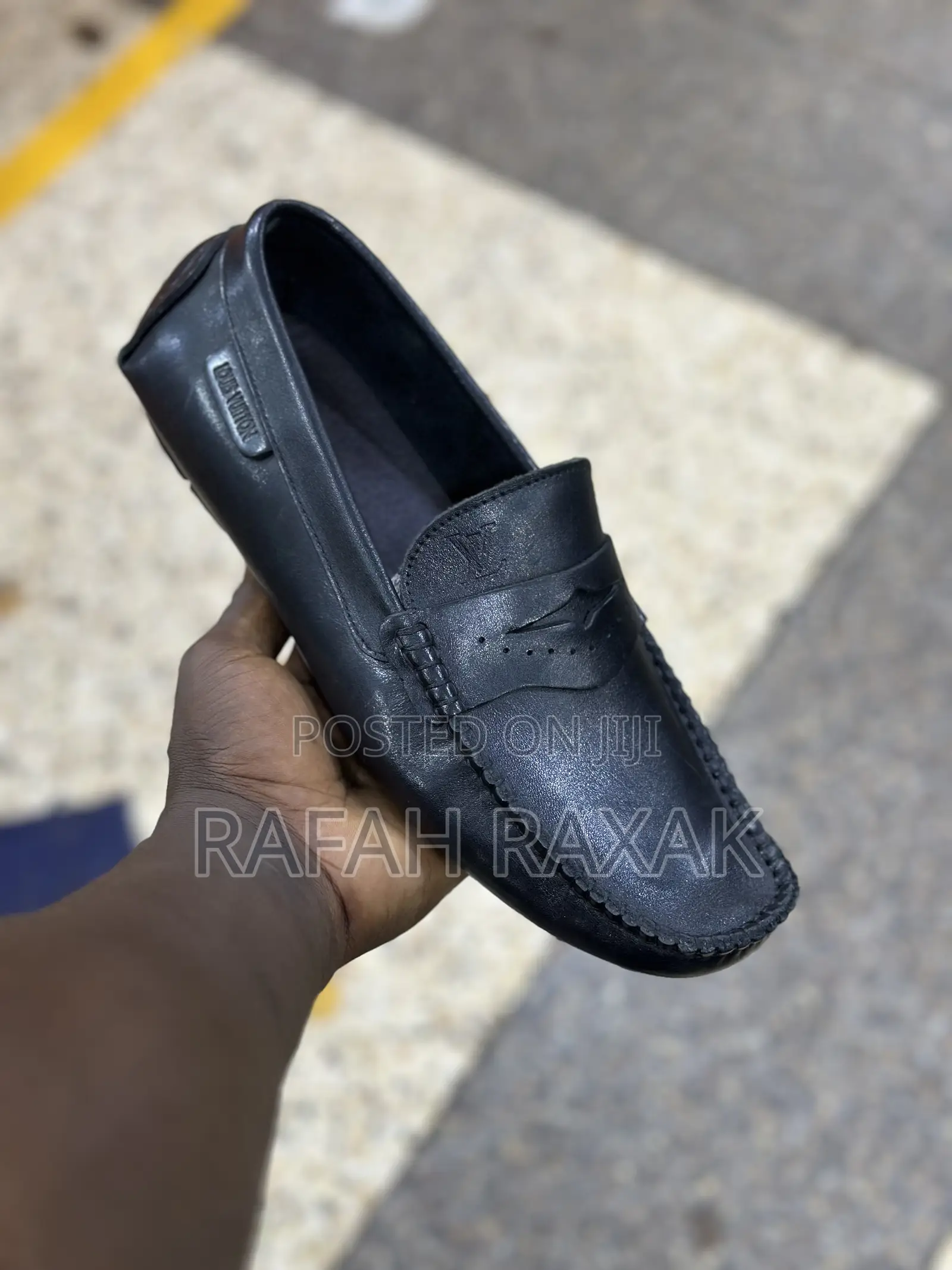 Original Men’S Black Leather Louis Vuitton Moccasins