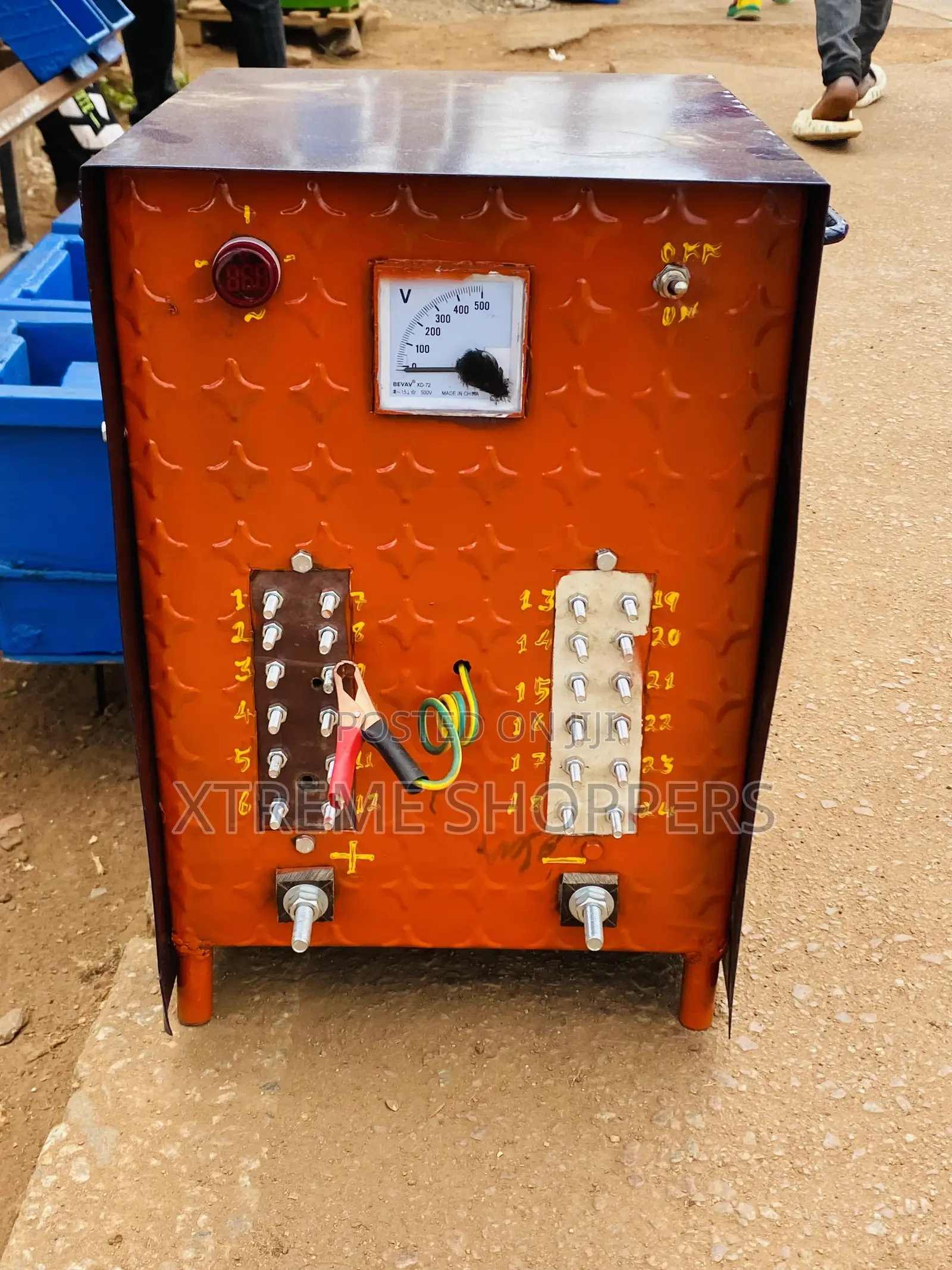 Battery Master/ 24/ Cooper/ Battery Charger/07