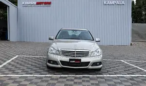 Mercedes-Benz C200 2012 Beige
