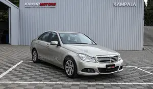 Mercedes-Benz C200 2012 Beige