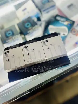 Apple Wired Earpods Lightning Connector