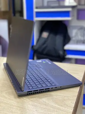 New Laptop Lenovo 24GB Intel Core I7 SSD 1T