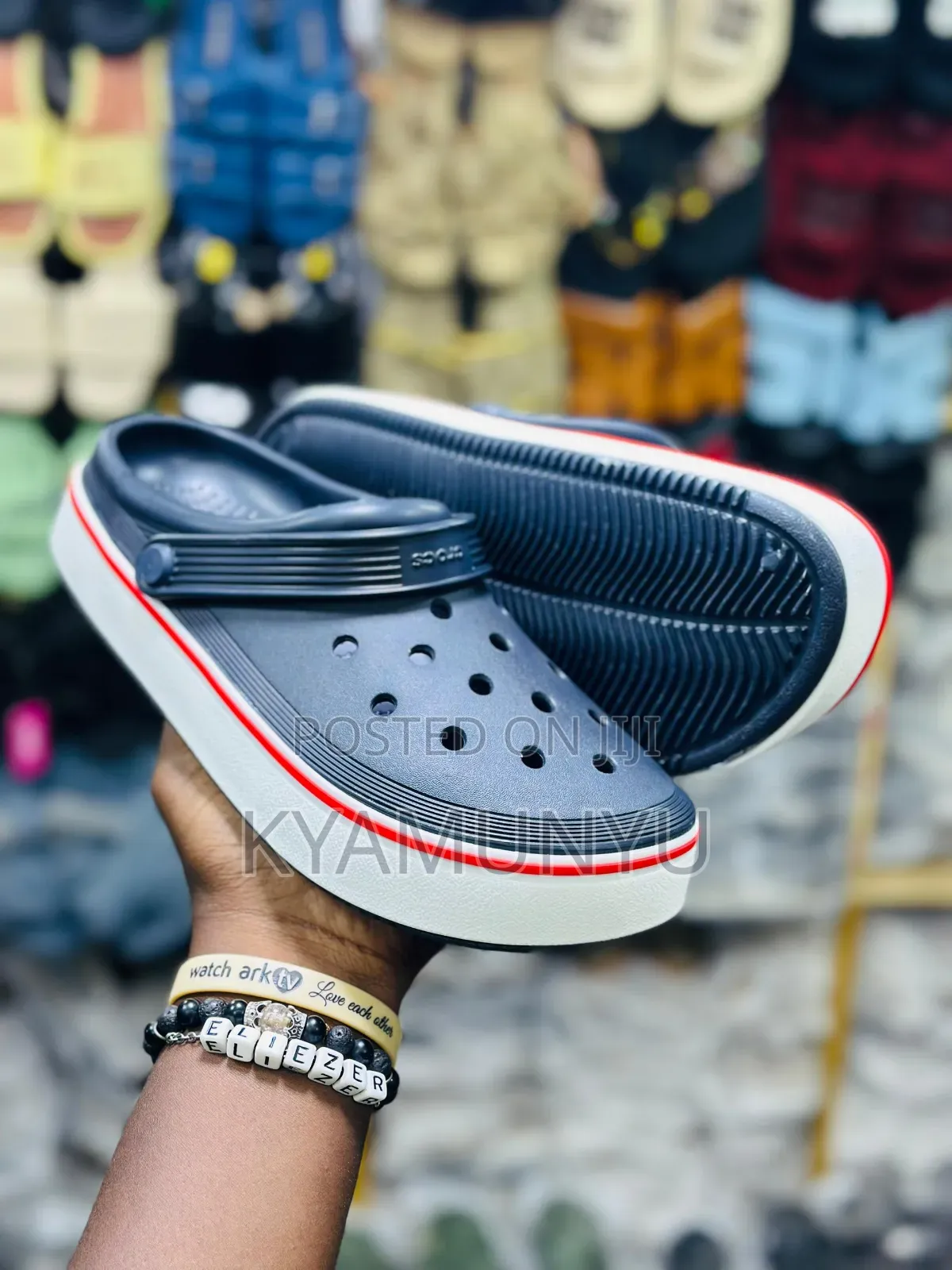 Crocs Off Court Clogs
