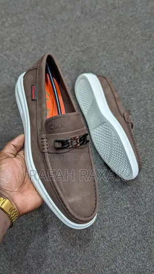 Original Men’S Dark Tan/White Clarks Casual Moccasin Loafers