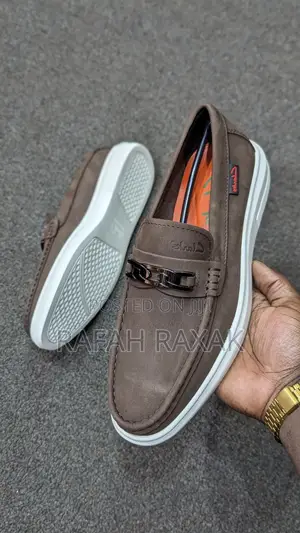 Original Men’S Dark Tan/White Clarks Casual Moccasin Loafers