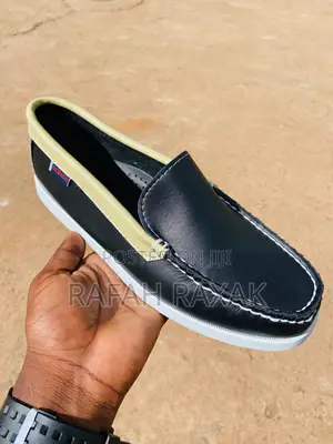 Classic Men’S Casual Platinum Sebago Moccasins