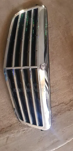 Grill for Mercedes Benz E 250