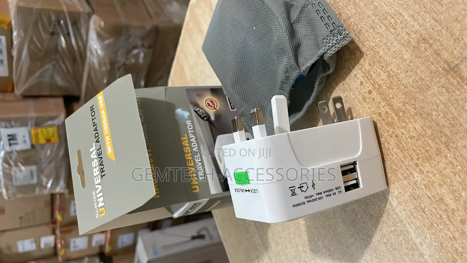 Universal Travel Adapter With 2usb