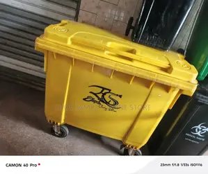 Heavy Duty Outdoor Garbage Dust Bins 660ltrs