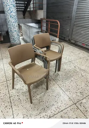 Bar/Restaurant Plastic Chair Plastic Chair