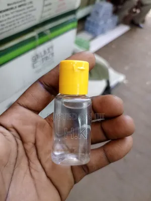 12pcs Clear Plastic Bottle With A Yellow Flip-top Cap-30ml
