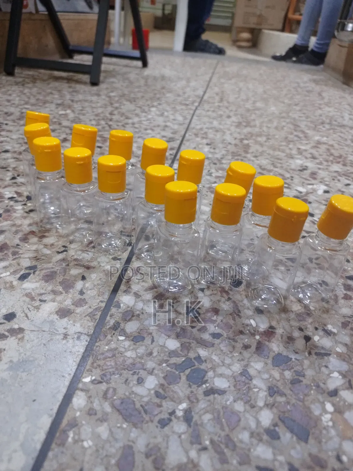 12pcs Clear Plastic Bottle With A Yellow Flip-top Cap-30ml