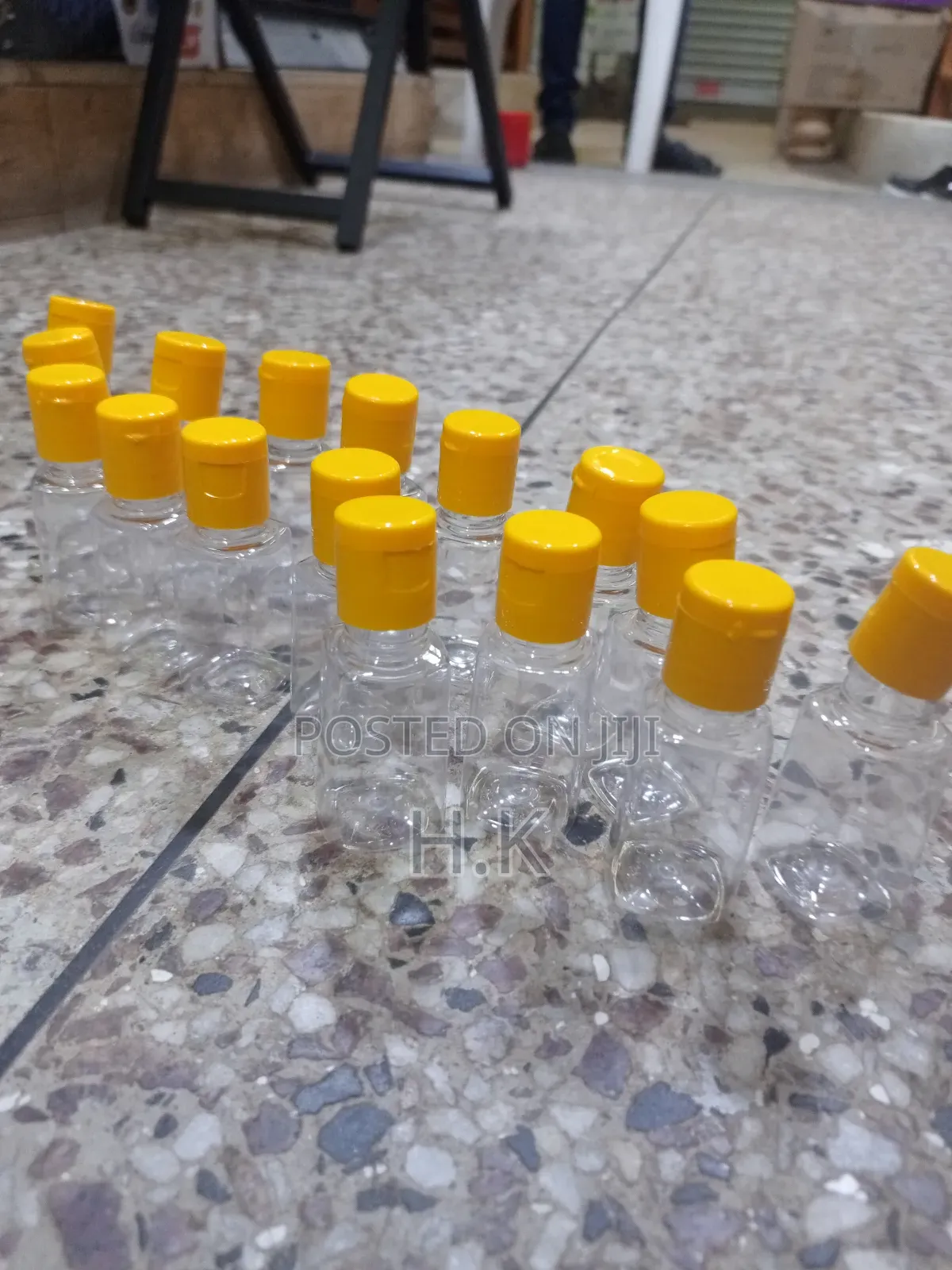 12pcs Clear Plastic Bottle With A Yellow Flip-top Cap-30ml