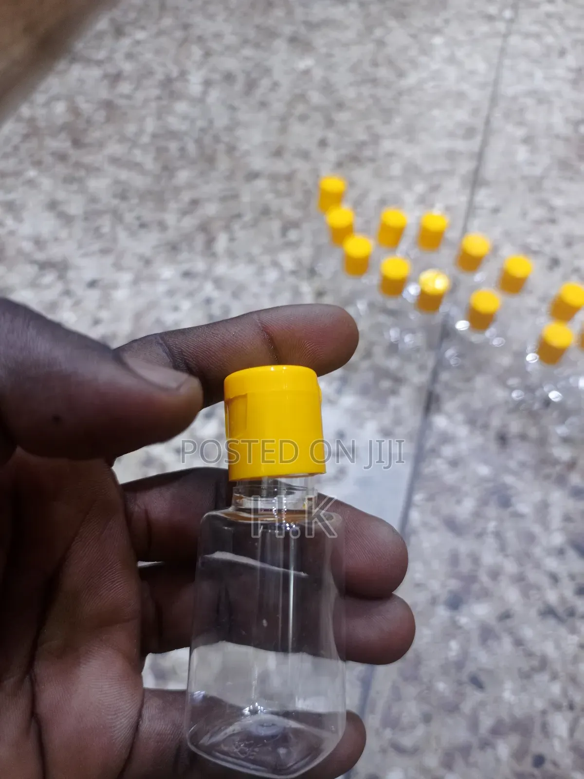 12pcs Clear Plastic Bottle With A Yellow Flip-top Cap-30ml