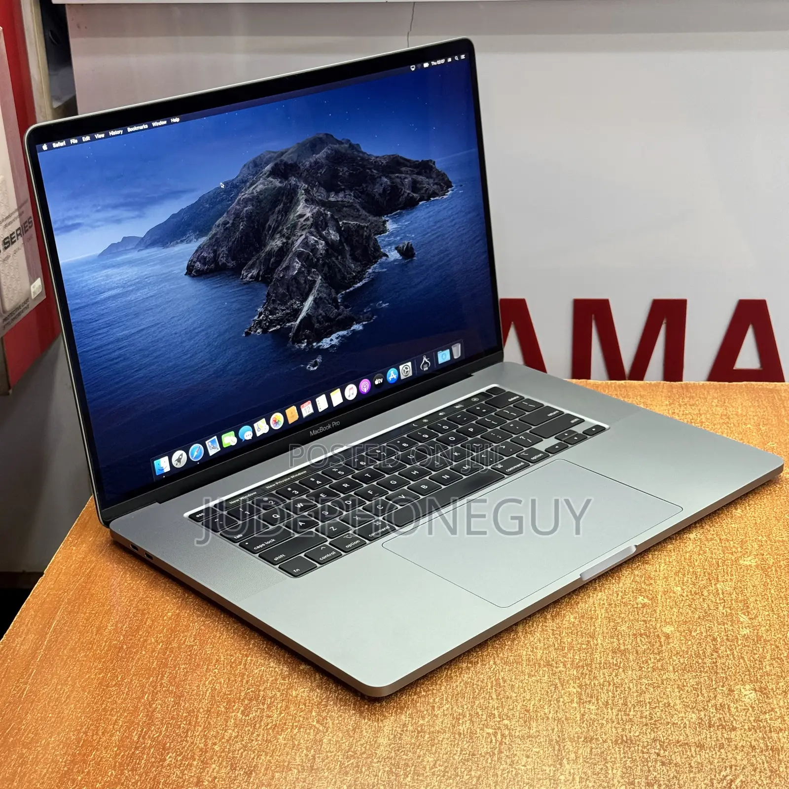 Laptop Apple MacBook Pro 2019 16GB Intel Core i7 SSD 512GB
