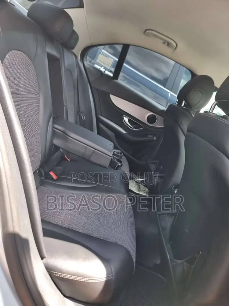 Mercedes-Benz C180 2015 Silver