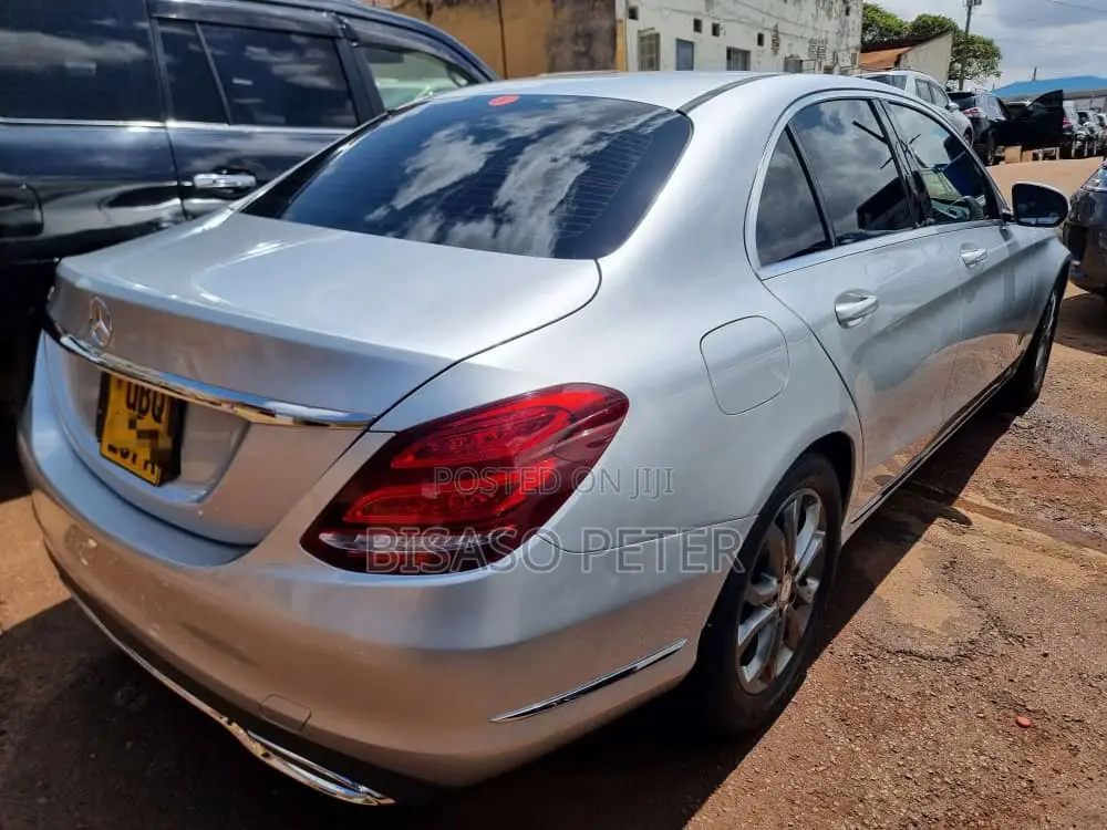 Mercedes-Benz C180 2015 Silver