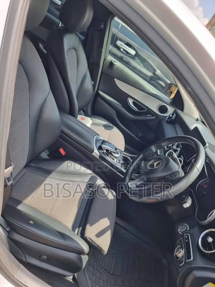 Mercedes-Benz C180 2015 Silver