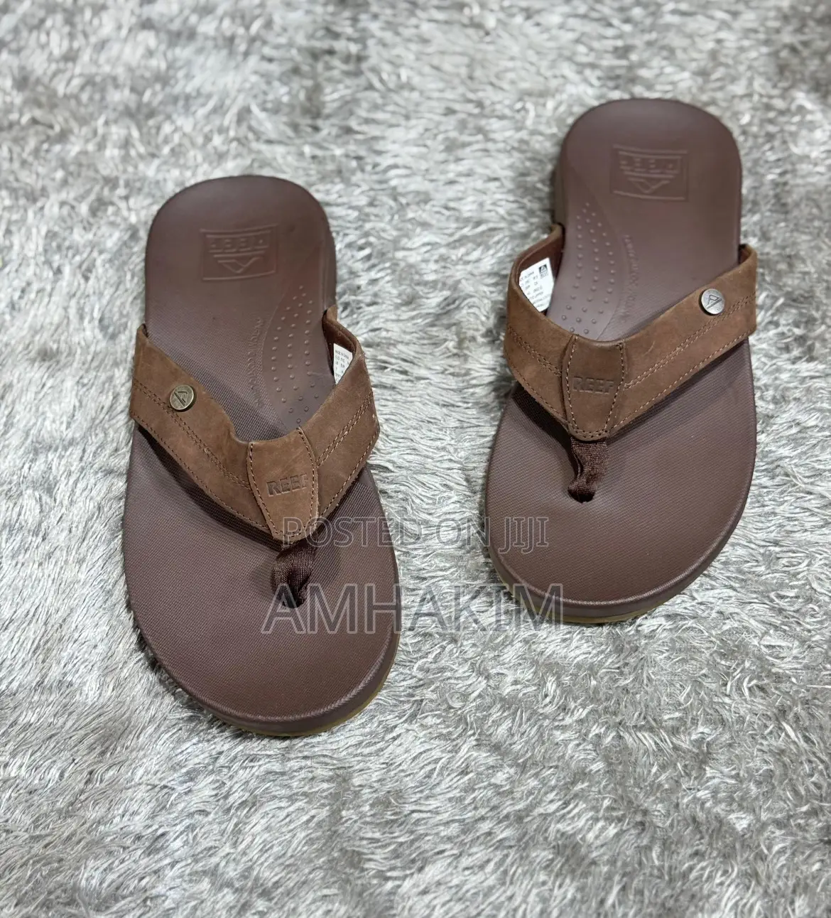 Comfortable Men Reef Sandals in Stock