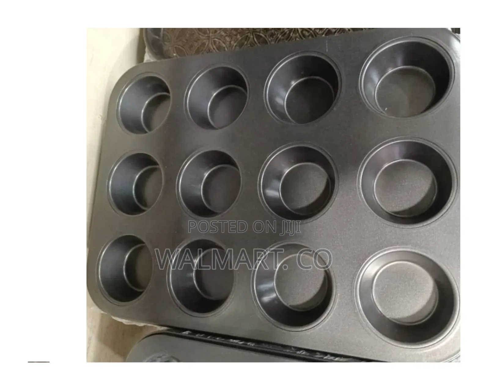 12 Pieces Nonstick Cup Cake Baking Pans