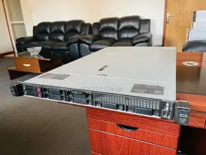Server HP ProLiant DL360 Gen10 32GB Intel Xeon HDD+SSD 640GB