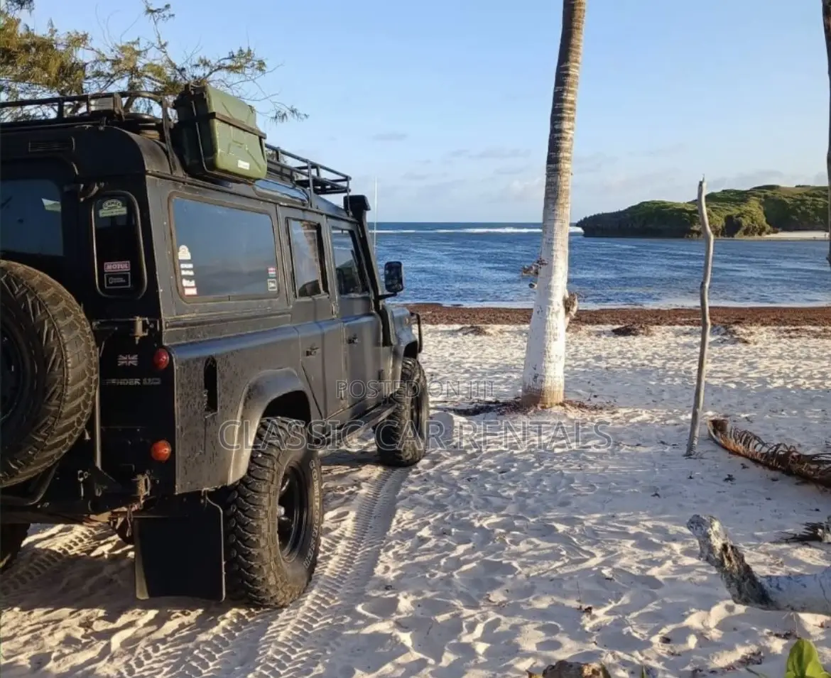 Landrovers Defenders for Hire