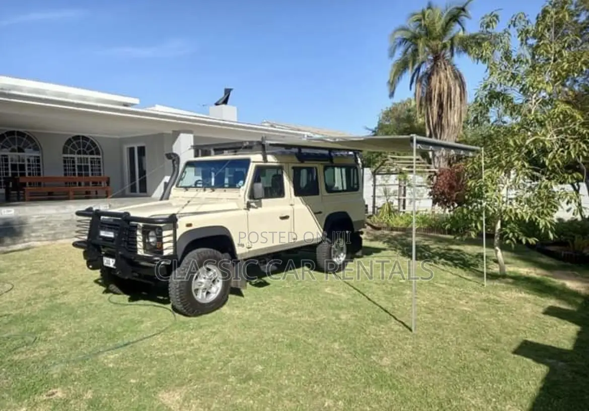 Landrovers Defenders for Hire