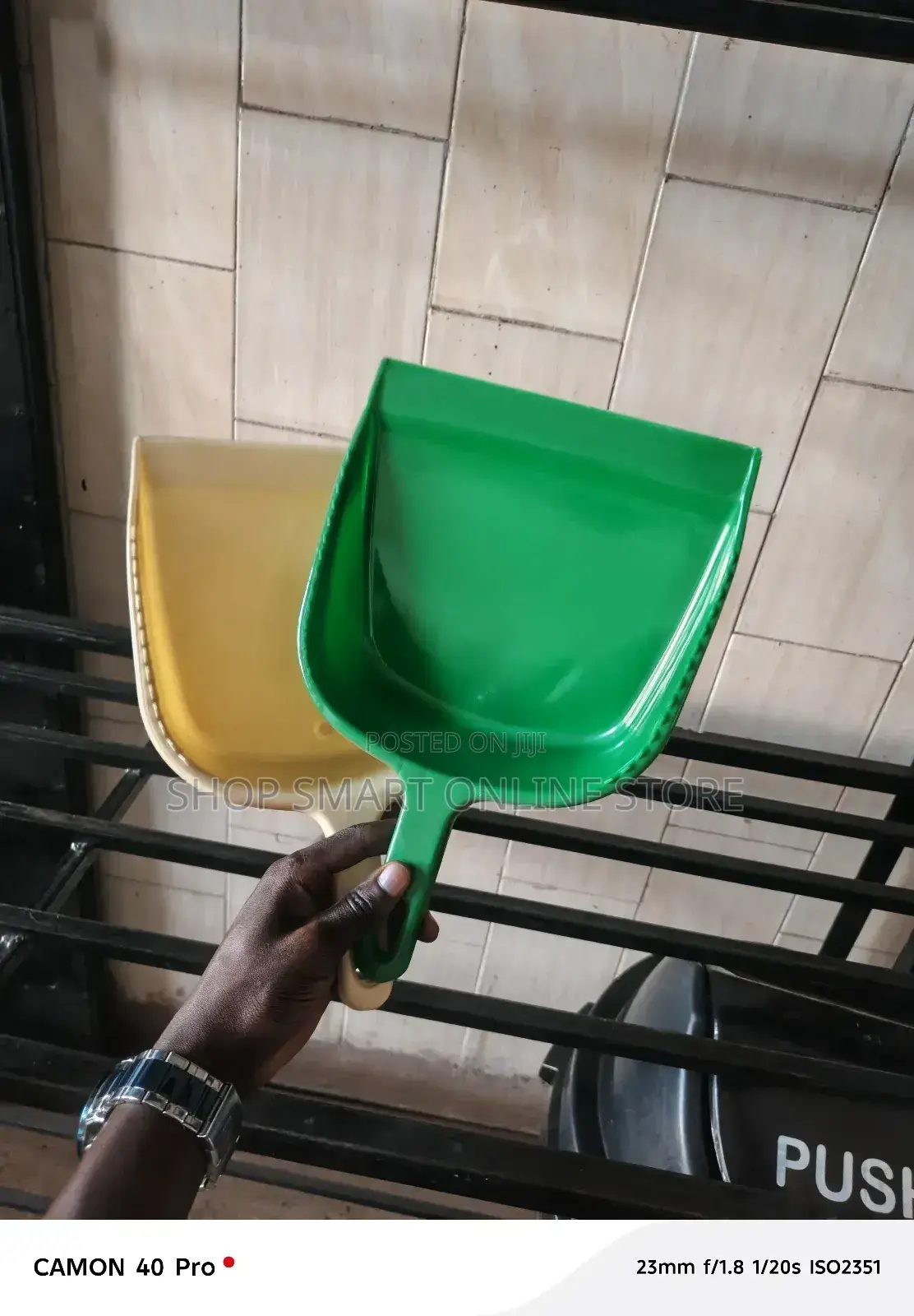 Plastic Cleaning Dust Pans