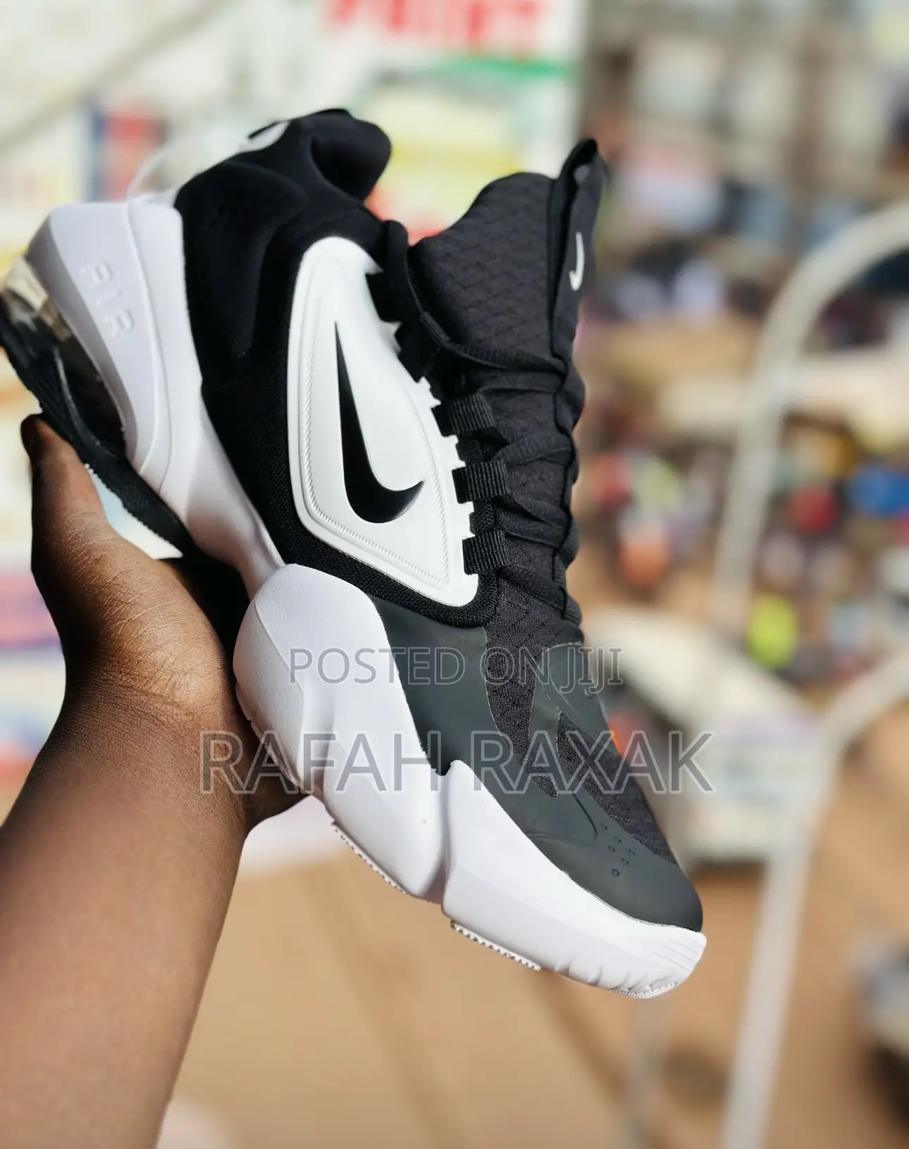 Men’S Super Classic Nike Alpha Savage Black White Sneaker