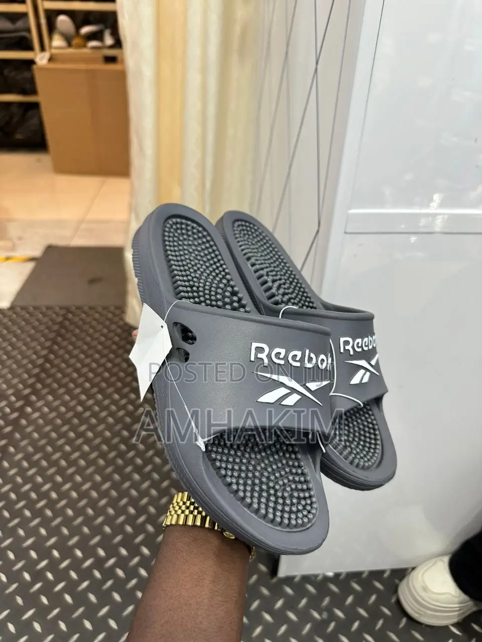 Classic Reebok Slides Designed for Massage and Comfort