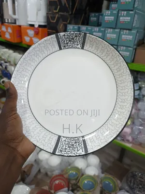 12pcs Round Decorative Ceramic Dinner Plates