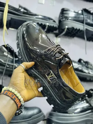 Louis Vuitton M2 19