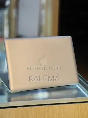 Laptop Apple MacBook Pro 8GB Intel Core I7 HDD 500GB