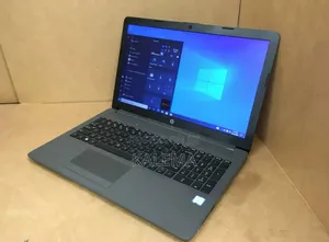 Laptop HP 250 G8 8GB Intel Core I5 HDD+SSD 500GB