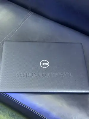 Laptop Dell Inspiron 15 8GB Intel Core I3 HDD+SSD 1T