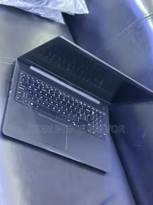 Laptop Dell Inspiron 15 8GB Intel Core I3 HDD+SSD 1T