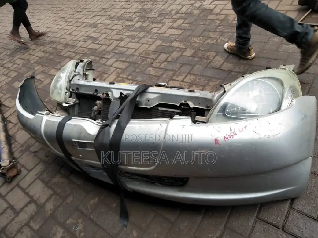 Vitz 2003 Nose Cut