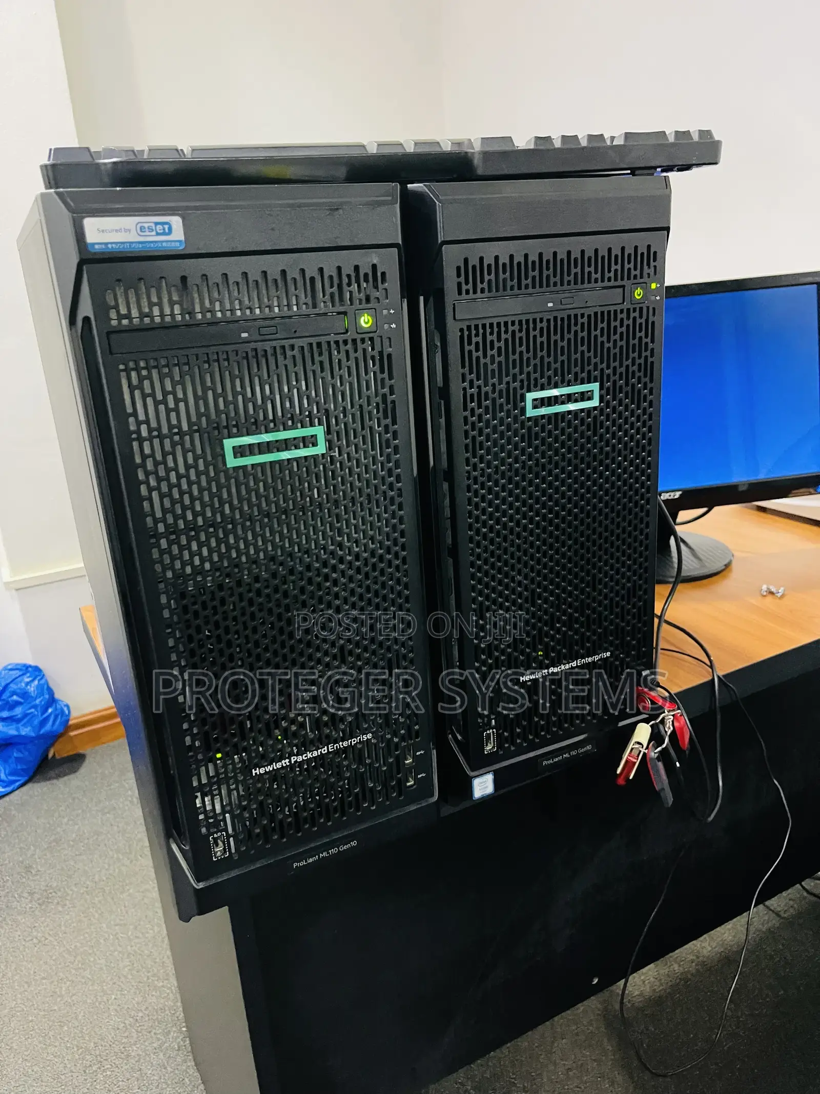 Server HP ProLiant ML 32GB Intel Xeon HDD+SSD 1T