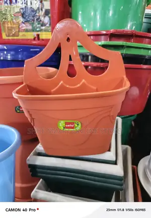 Plastic Wall Flower Pots Plastic Wall Flower Pots