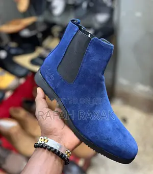 Men’S Classic Blue Suede Clarks Chelsea Boots