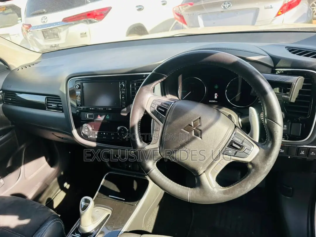 Mitsubishi Outlander 2.0 PHEV AWD 2017 White