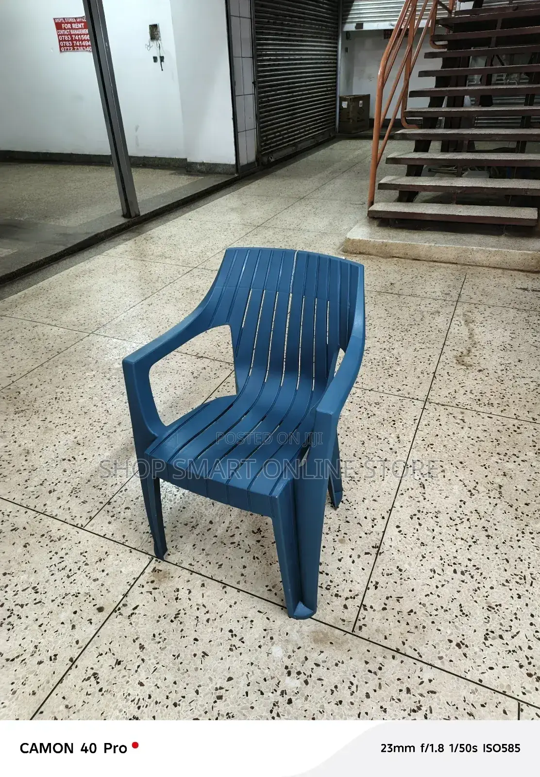 Multiple Plastic Chairs Multiple Plastic Chairs