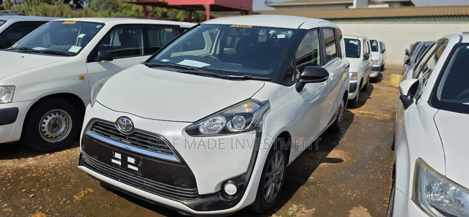 Toyota Sienta 2017 White