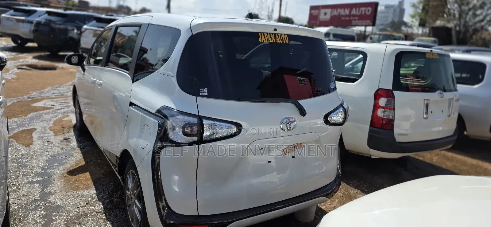 Toyota Sienta 2017 White