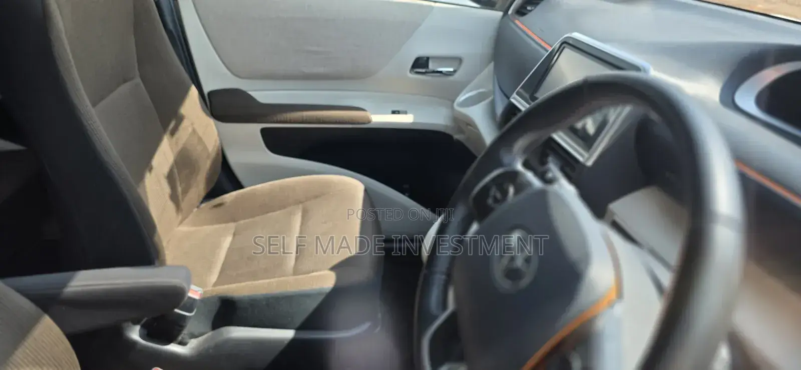 Toyota Sienta 2017 White